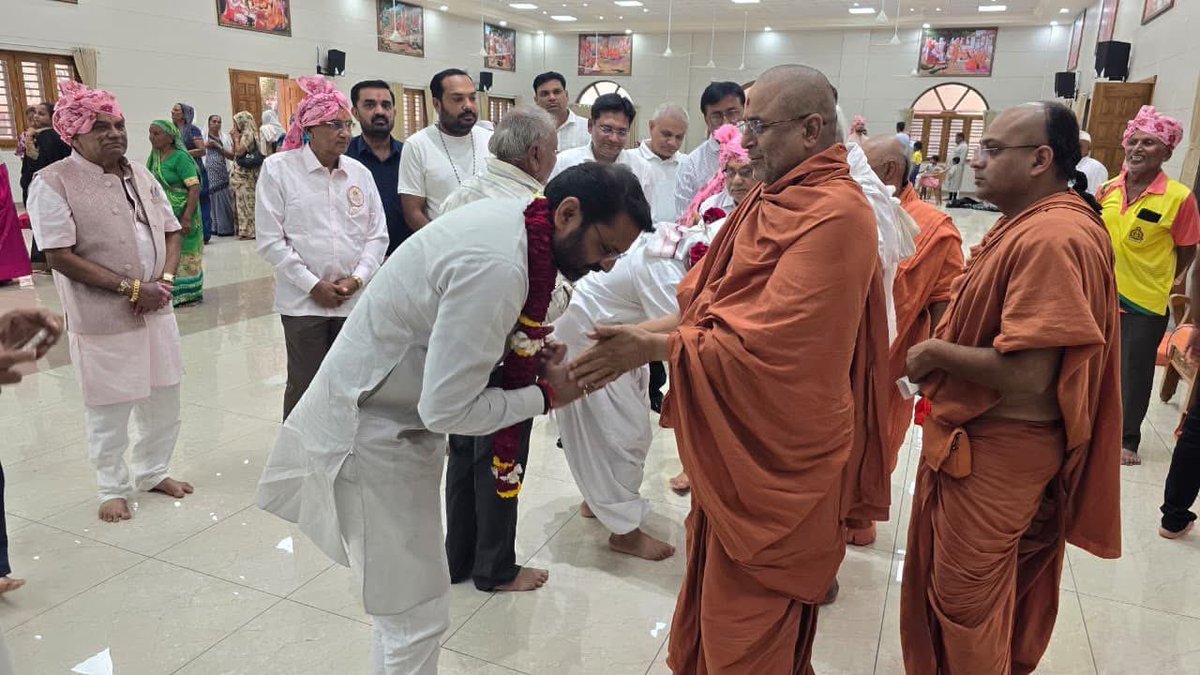 આજે શ્રી સ્વામિનારાયણ મંદિર, નારાયણ સરોવર ખાતે ‘મૂર્તિ પ્રતિષ્ઠા મહોત્સવ’ પ્રસંગે હાજરી આપી..(1/1)