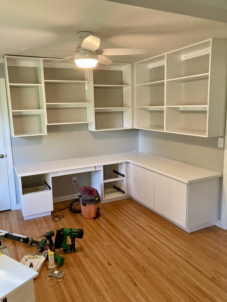 HRhandyman's tweet photo. Wrapping up the bookshelves and touching up the paint today. #cabinetry #woodworking #metabo https://t.co/wUFS8vw8BY
