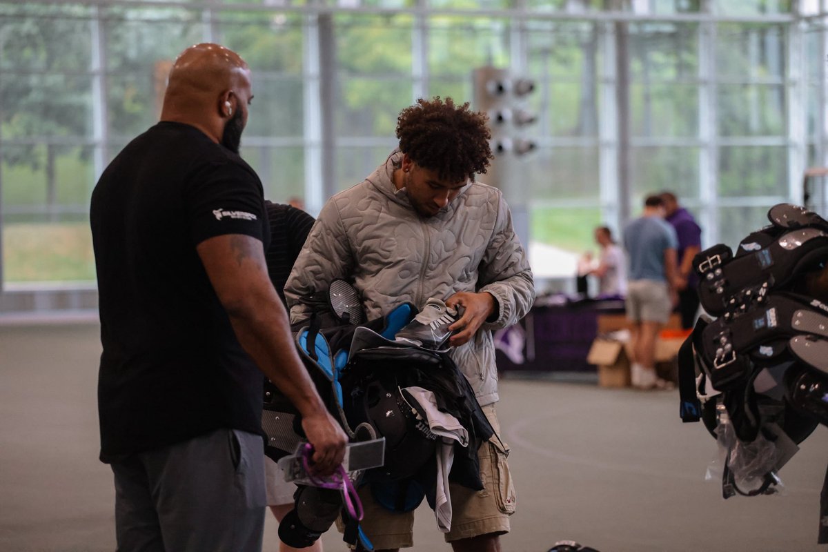 Kenyon Sports tweet media