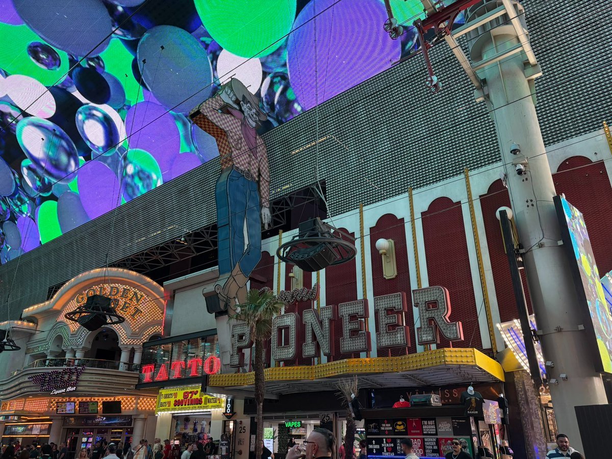 _GrandPaD's tweet photo. In 1947 the predecessor to @LVCVA created Vegas Vic as a symbol promoting our town. In 1951, with Chamber approval, Vic was transformed into an iconic neon sign. That sign is now in continual disrepair. It's time for @LVCVA to step up and help restore and preserve our beloved icon. @VitalVegas @LasVegasLocally  #FixVic