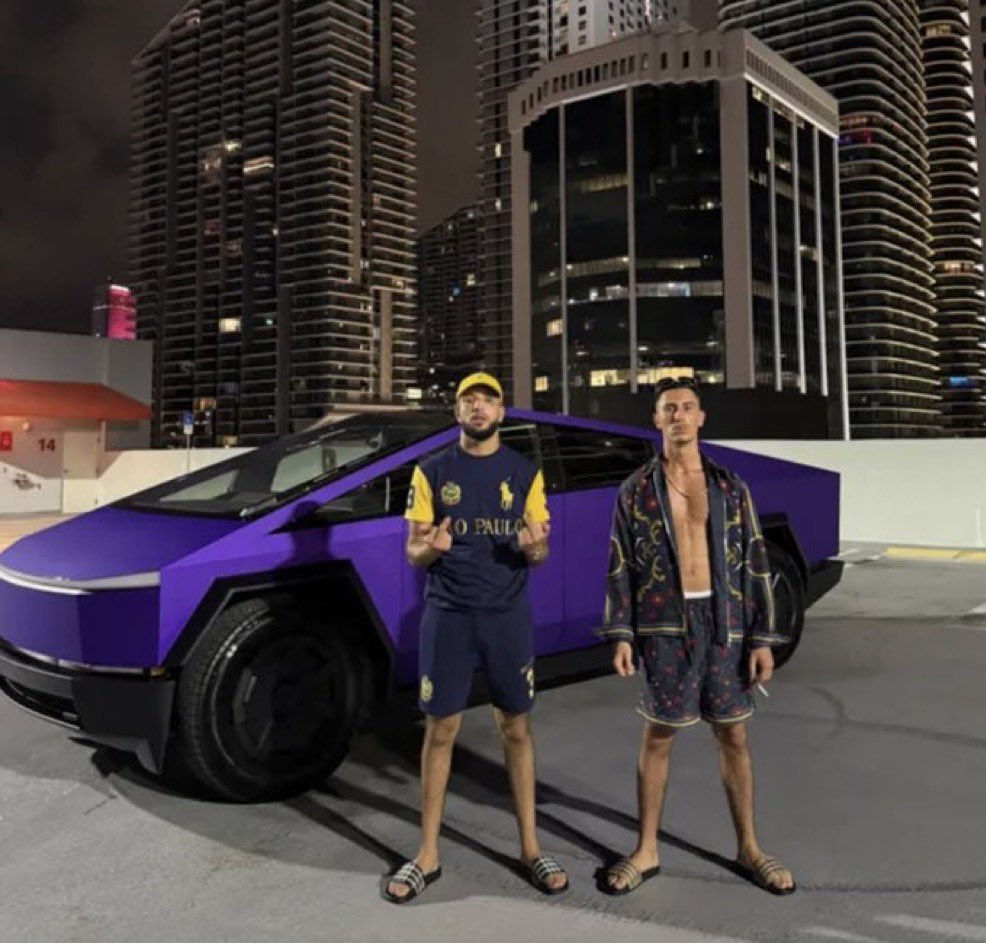 kleine urlaubsbild von mir und sergon liebe grüsse