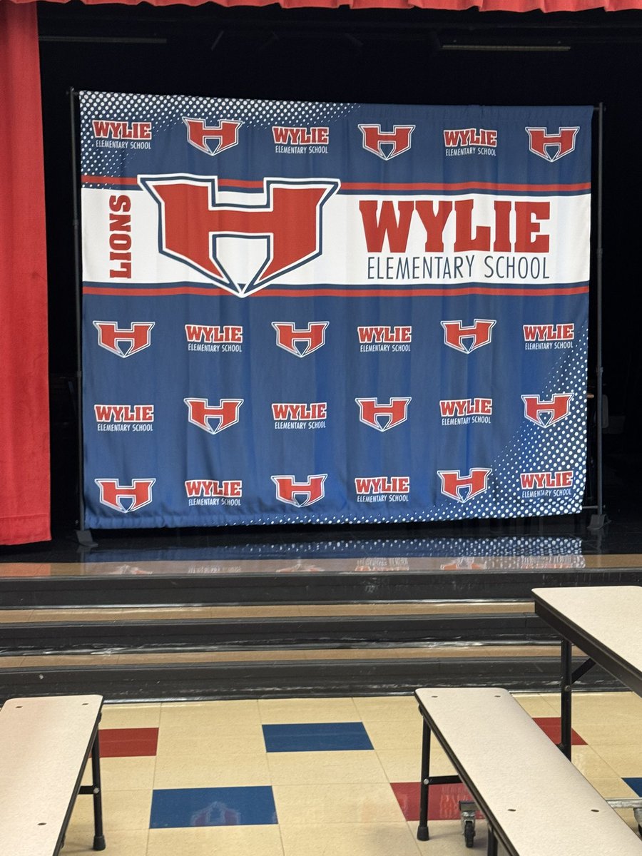 TerryEveritt28's tweet photo. Looking forward to a great year ahead at Wylie Elementary! 🍎✏️@HendersonISD https://t.co/P7XHT1pjuf