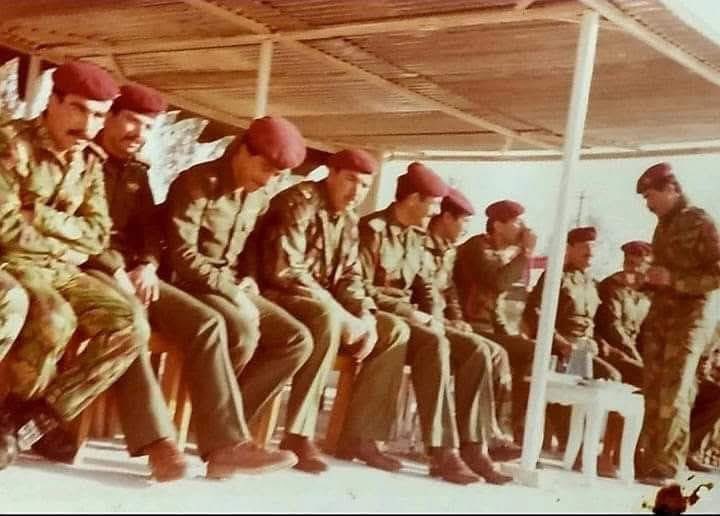 صورة  لضباط ف٣ ل٣ ق خ   عام 1987

من يسار القارئ
ملازم اول حميد عوده.الله يرحمه
ملازم محمد نجم.الله يرحمه
ملازم علي .الله يرحمه
نقيب نجم كاظم.الله يرحمه
نقيب علي محمد جسام.الله يرحمه
نقيب محمد سليمان طه الله يرحمه
مقدم ركن عباس علوان موسى
نقيب عبد الله عبد الصمدالله يرحمه
