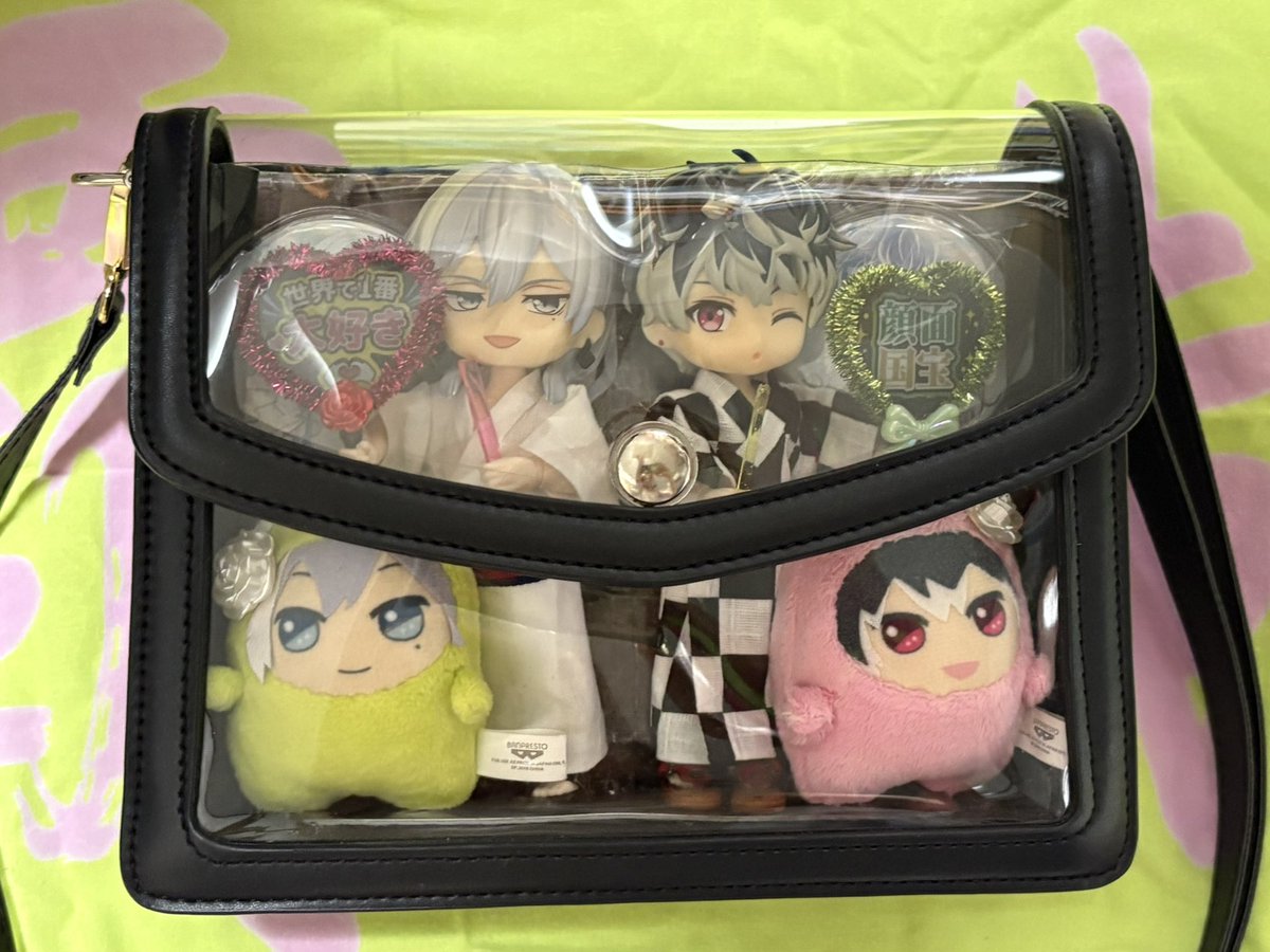 明日は久しぶりに縫った浴衣でお出掛けですよ〜。
本当に数年ぶりにミシン触った。
帯まで間に合わなかったので以前作った帯で勘弁してね。
型紙は千枝さん<a href="/DollhouseAndy/">千枝📙DollhouseAndy</a> の魔導書、サンダルはメロさん<a href="/prettyangel_m/">prettyangel メロ</a> の作品です。
ずーるもんも連れてくよ❣️