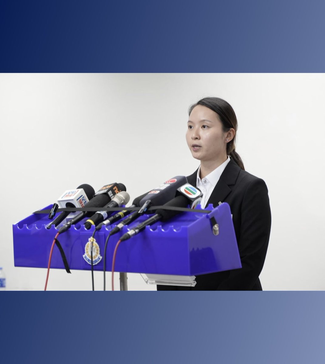 hkpoliceforce's tweet image. ⚠️ DON’T BE A HAZARD 🛣️

On AUG 11, 🚔#HKPF arrested:

1 driver 👤—who failed the rapid oral fluid #DrugTest—for:
🚘 DANGEROUS DRIVING
🚘 DRUG DRIVING

2 passengers 👥—each possessed a vape pod filled with etomidate-infused e-liquid (while 1 of them also carried ≈6g meth)—for:…