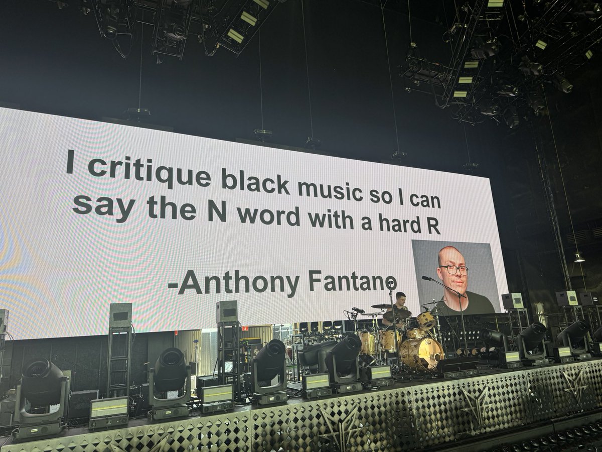 RonnieRadke's tweet photo. I critiqued Anthony Fantanos music untuned bass playing in front of 10,000 people in Dallas. Needless to say they also hated it. https://t.co/gd9OlyEbX8