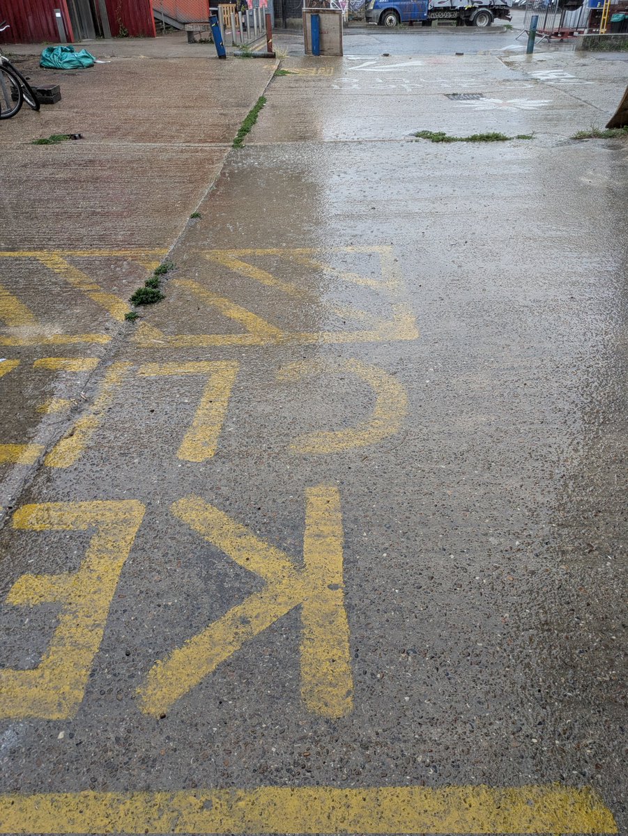 Ah the BBC Weather app is next to useless these days. 

The forecast for unbroken sunshine with zero rain 

vs

the reality, of totally overcast skies and torrential, thunderous rain: