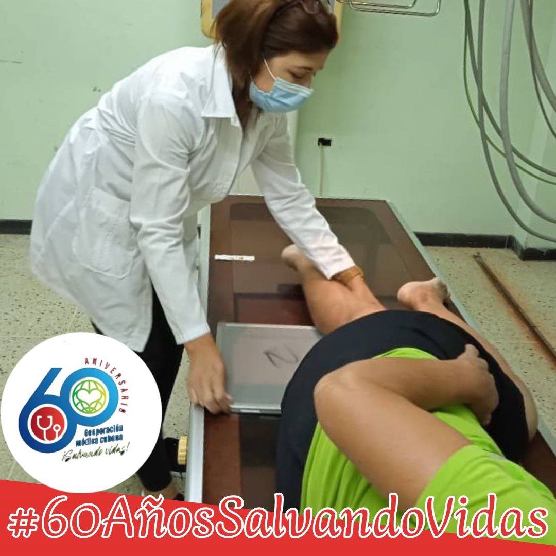 CubacolaboraAragua (@cubacolabora) on Twitter photo Cuba y Venezuela pueblos hermanos, luchando por la justicia social. #100AñosConFidel #CubaPorLaVida #CubaCoopera <a href="/cubacooperaven/">Misión Médica Cubana en Venezuela</a> <a href="/MINSAPCuba/">Ministerio de Salud Pública de Cuba</a> <a href="/japortalmiranda/">José Angel Portal Miranda</a>
🇨🇺🇻🇪 Cuba y Venezuela pueblos hermanos, luchando por la justicia social. #100AñosConFidel #CubaPorLaVida #CubaCoopera <a href="/cubacooperaven/">Misión Médica Cubana en Venezuela</a> <a href="/MINSAPCuba/">Ministerio de Salud Pública de Cuba</a> <a href="/japortalmiranda/">José Angel Portal Miranda</a>
🇨🇺🇻🇪