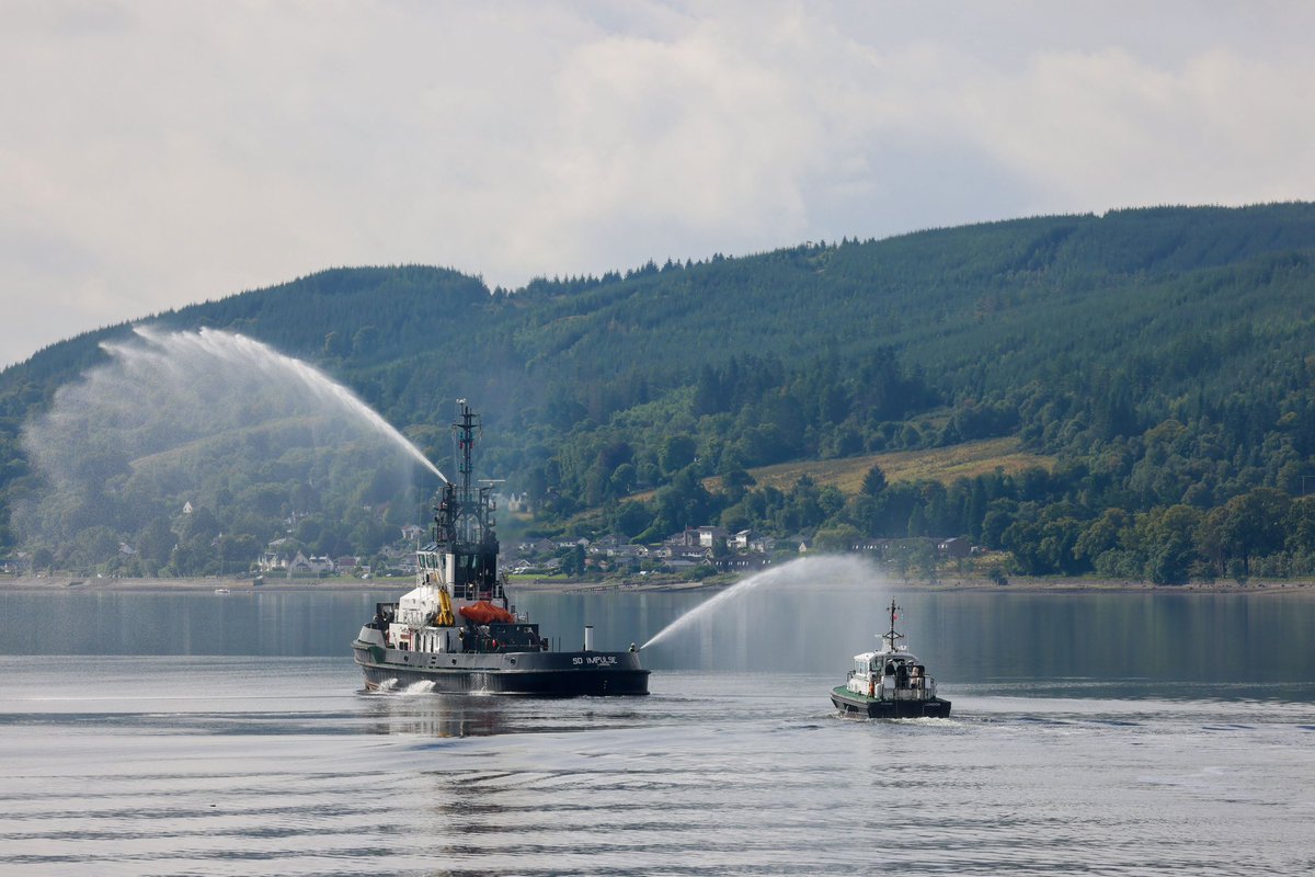 #HMNBClyde has bid a fond farewell to Commodore Paul Dunn OBE and welcomed Commodore Ben Haskins CBE as the new Commander Submarine Flotilla. 

Friends and colleagues gathered yesterday as he left site onboard The Clyde Racer.

📸 Credit - POPhot Chris Sellars &amp; LPhot Stu Dickson