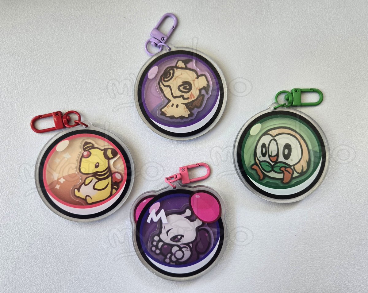 Long-time dream come true🥹
I made shaker charms!!🫨
They'll be up on the sh0p FRIDAY! 
They come in 4 different flavors 😋 

#pokemon #mewtwo #mimikyu #rowlet #ampharos #art #pokemonart
