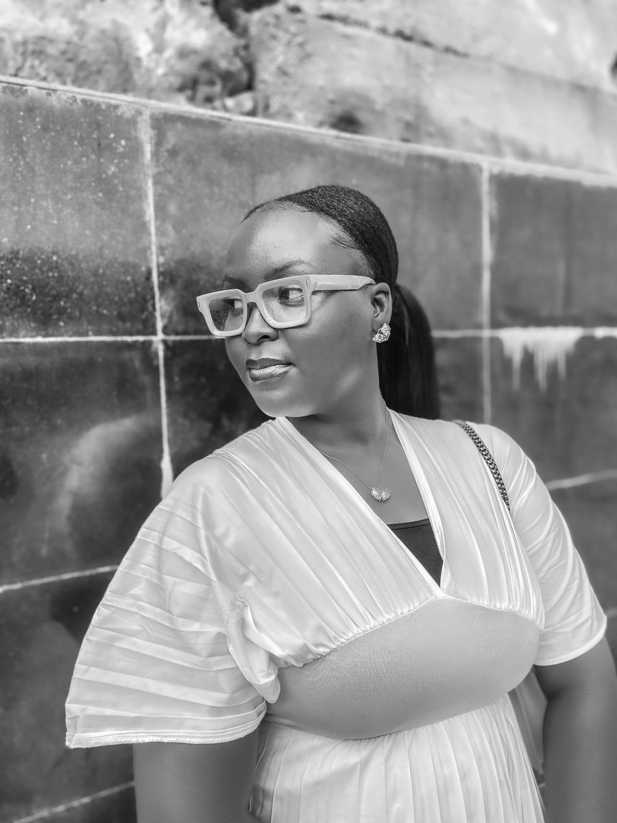 the_avoe's tweet photo. The special day in the year is here again,  It's my birthday 
Say me a heartfelt prayer😊

#birthdaygirl #birthdaygirl #august13th https://t.co/4rWcrjnEB4