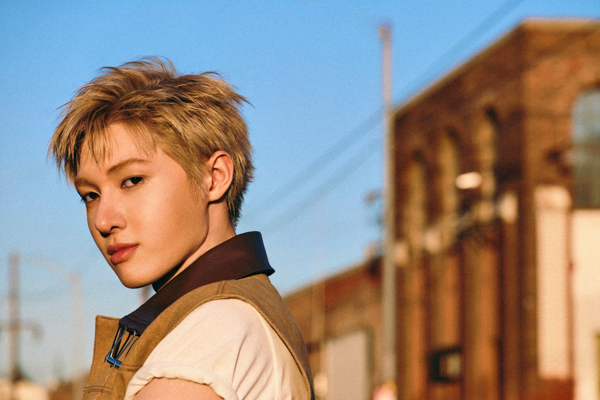 BIGHIT_MUSIC's tweet photo. COLOR OUTSIDE THE LINES Concept Photo 'Scene 2' - #MARTIN #마틴

#CORTIS #코르티스
#COLOR_OUTSIDE_THE_LINES #COTL https://t.co/iCIVyNfkx7