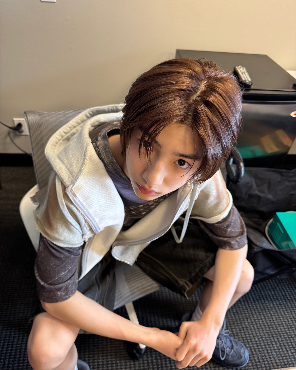 아진짜너무예쁘니......

#코르티스 #CORTIS #주훈 #JUHOON