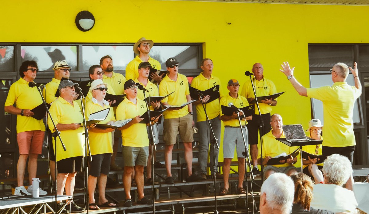 thesingingkind's tweet photo. Swim. Sing. Run… Repeat!
This summer, Blokes Who Sing are taking on a bonkers 10-hour endurance triathlon — swimming, singing &amp; running on loop — to raise funds to boost men’s mental health &amp; support our Plymouth RNLI heroes https://t.co/JNhgopKvq2 https://t.co/qMpSIlnfei