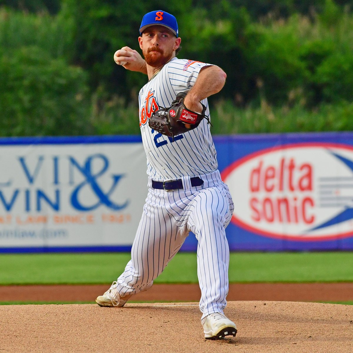 MLB Pipeline (@mlbpipeline) on Twitter photo The <a href="/Mets/">New York Mets</a> will reportedly call up their No. 3 prospect, Nolan McLean, to make his MLB debut on Saturday.
More on MLB's No. 37 overall prospect, the former two-way player who has a 2.45 ERA across two levels this season: atmlb.com/41EESF9 The <a href="/Mets/">New York Mets</a> will reportedly call up their No. 3 prospect, Nolan McLean, to make his MLB debut on Saturday.
More on MLB's No. 37 overall prospect, the former two-way player who has a 2.45 ERA across two levels this season: atmlb.com/41EESF9