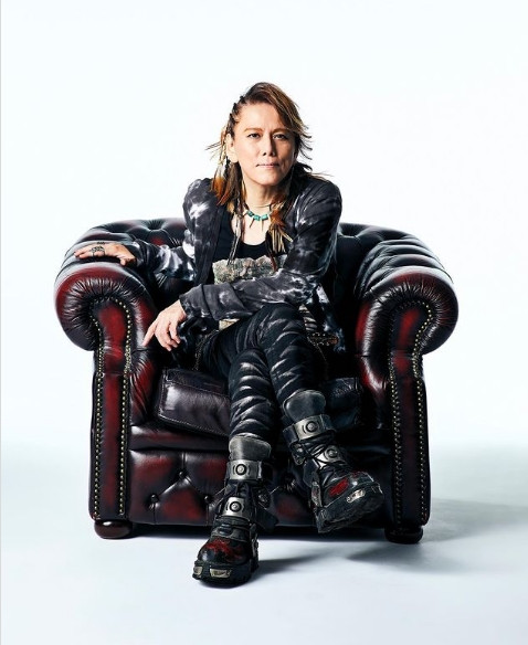 TanukiMediaOK's tweet photo. 😭 Nobuo Yamada, el reconocido cantante de "Make Up", lamentablemente falleció el 9 de Agosto, debido a cáncer de riñón a sus 61 años.

🎤 Todo aquel que haya escuchado el opening de "Saint Seiya" - "Pegasus Fantasy" habrá escuchado su gran voz alguna vez.

😔 QEPD genio. https://t.co/DVKsjmoI1s