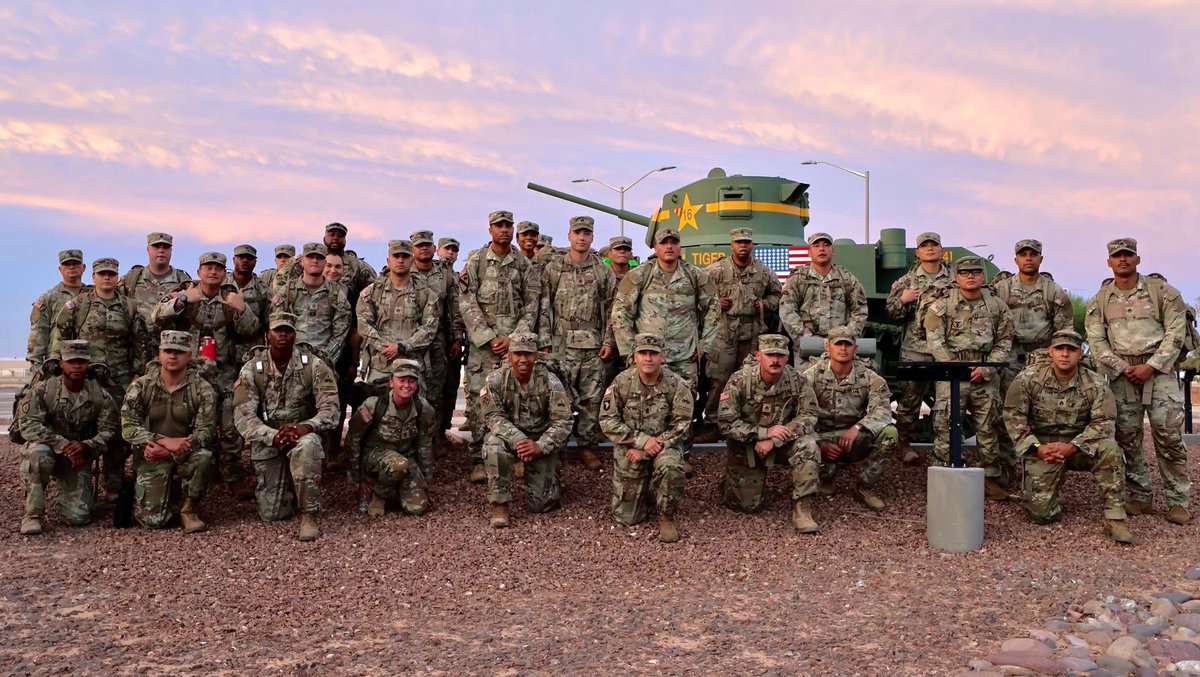 1stArmoredDiv's tweet image. Noncommissioned officers from the 501st BSB, 1ABCT, rucked through Fort Bliss honoring the 1AD and El Paso Medal of Honor heroes - carrying the weight of their legacy with every step.  

#RuckForTheFallen #MedalOfHonor #ArmyValues #FortBliss #IronSoldiers