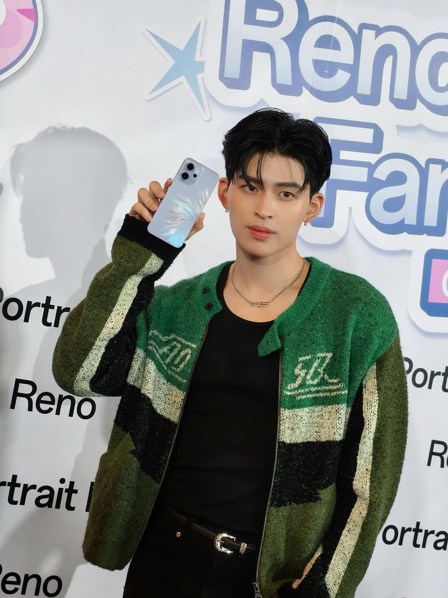 ppnaravit_IDFC's tweet photo. •IG Update: @ppnaravit •
130825 - วันนี้ได้มาร่วมงาน OPPO Reno Fan Fest แล้วลองใช้ OPPO Reno14 #AIPortraitExpert AI แฟลชก็โหด ถ่ายในที่มืดยังเก็บครบทุกดีเทล ประทับใจมากครับบ 💚😎
#Reno14SeriesTHxPond
#Reno14SeriesTH
#RenoFanFest
#ปอนด์ภูวินทร์
#ppnaravit https://t.co/9tU7KuEZad