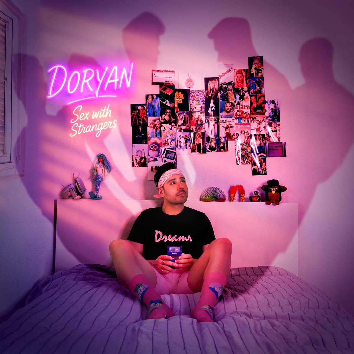 I’M BACK, BABY!
It’s been 4 years since my last solo release and I know you missed my shenanigans 😏

My new single “Sex With Strangers” drops tomorrow!

Song produced by the incredible <a href="/lostchilduk/">Lostchild</a>

#popmusic #newmusic #gay #queer #music