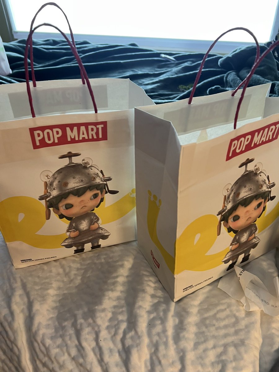 GeeGeeHope's tweet photo. My sister made freebies for Enhypen Day 2 in Houston💃 We will be walking with Popmart bags so come and say hi🤭 #WALKTHELINE_IN_HOUSTON #ENHYPEN #WALKTHELINE_IN_US @ENHYPEN_members https://t.co/rtzD2ZRsHd