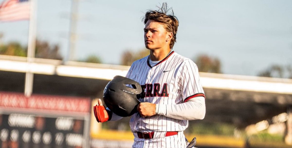 Over-Slot Baseball (@overslot_) on Twitter photo After slashing just .182/.364/.212 in premium tournament and showcase settings last summer, JSerra outfielder Blake Bowen (@Blake_Bowen10) is putting the scouting community on notice this summer.
Is he building a first round resume?
STORY: overslotbaseball.com/articles/blake… After slashing just .182/.364/.212 in premium tournament and showcase settings last summer, JSerra outfielder Blake Bowen (@Blake_Bowen10) is putting the scouting community on notice this summer.
Is he building a first round resume?
STORY: overslotbaseball.com/articles/blake…