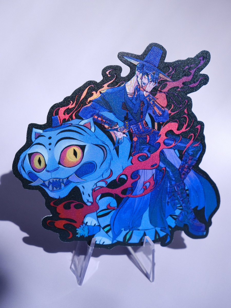Beautiful demon Jinu holographic sticker is now available! 

witchxing.com/products/kpop-…