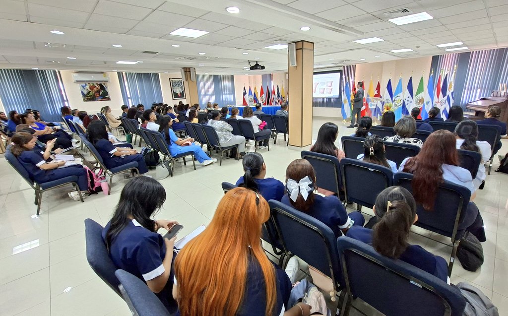 UDELAS Universidad (@udelasoficial) on Twitter photo Hoy celebramos el XXV aniversario del CIAES con ponencias sobre salud femenina, deporte y microbiota, junto a destacados especialistas de <a href="/CIAES_UDELAS/">Clínicas de UDELAS</a>.
💙 ¡25 años con enfoque social y humanista!
#CIAES25Años #BienestarIntegral #UDELAS Hoy celebramos el XXV aniversario del CIAES con ponencias sobre salud femenina, deporte y microbiota, junto a destacados especialistas de <a href="/CIAES_UDELAS/">Clínicas de UDELAS</a>.
💙 ¡25 años con enfoque social y humanista!
#CIAES25Años #BienestarIntegral #UDELAS