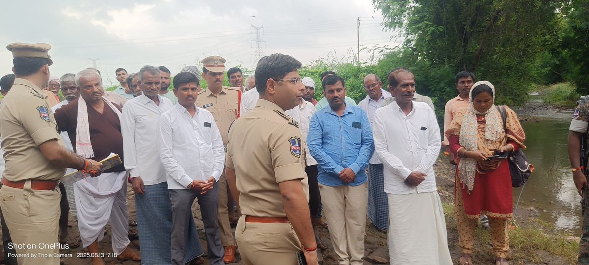 Due to continuous heavy rains, people in the district are advised to stay alert.
• Do not attempt to cross overflowing streams or rivers, even if they appear safe.
• Collector Pravenya IAS &amp; SP Paritosh Pankaj IPS inspected lakes, streams &amp; bridges in Zaheerabad division.