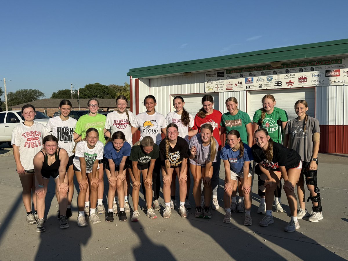 Lady Red Volleyball tweet media