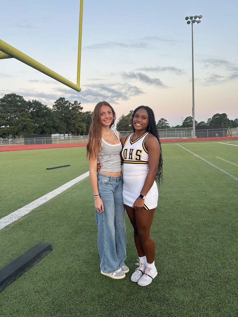 ajohnsonkisd's tweet photo. βοΈ Senior Sunrise, Senior Year β¨
This morning marked the last first day of high school for my beautiful senior daughter and her friends.
Hereβs to making every moment of this year count! ππ
#KleinFirstDay #SeniorSunrise #ClassOf2026 #LastFirstDay π₯Ή https://t.co/hhE17WhaXL