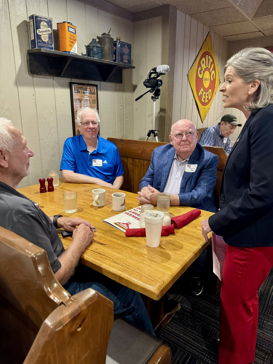 joniernst's tweet image. Another great Iowa morning talking about how I’m making Washington squeal and delivering results for the Hawkeye State!
