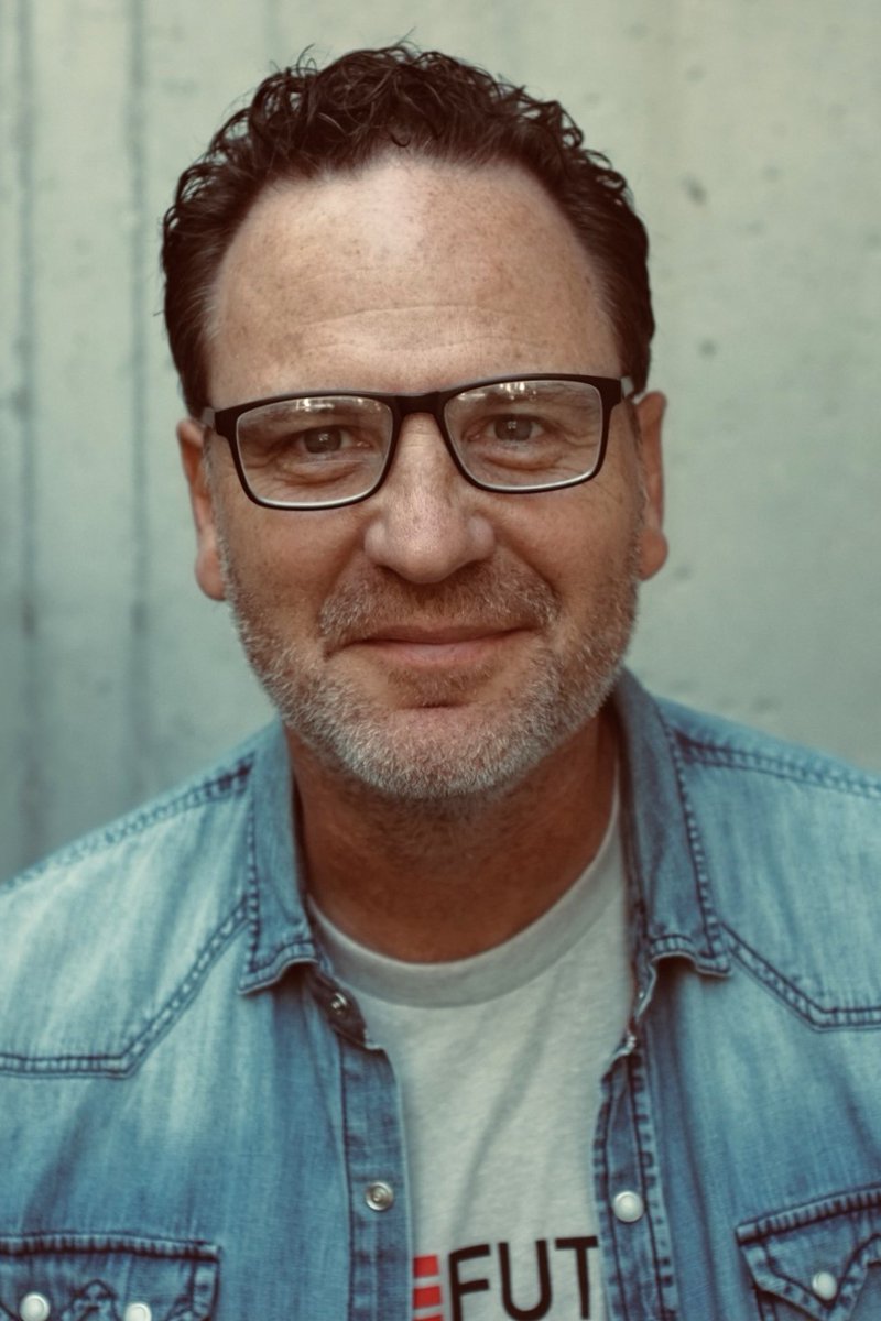 Many ministers who left denominations over queer issues and joined the queer-affirming Open Table Network. OTN provides ordination credentialing. The OTN's first official director is Jonathan Foster. mailchi.mp/0b0a9f6cffd3/w…