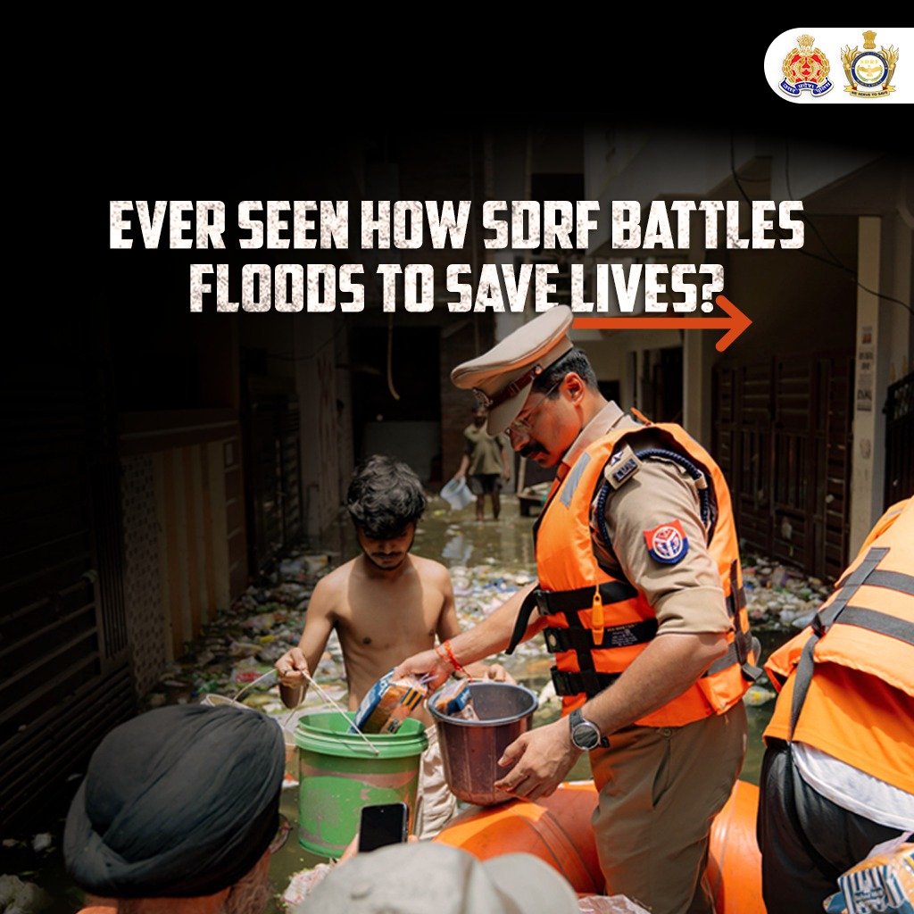 Uppolice's tweet photo. ‘The Current of Courage’

Heavy rains and rising water, waterlogged cities, disrupting food, health and daily needs. @SDRF_UP SDRF stepped in with rescue boats, delivered essentials and carried out relief work in all affected areas.

#flood
#sdrf
#DisasterResponse
#UPPolice https://t.co/YC5RAYGLZL