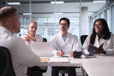 iHireJobNetwork's tweet image. One-on-one interviews are slowing down your healthcare hiring. Panel interviews make better decisions faster. Get the step-by-step guide to run and evaluate effective healthcare panel interviews: go.ihire.com/6AbasA58oE6MHB… 
#HealthcareHiring #PanelInterviews #TalentAcquisition