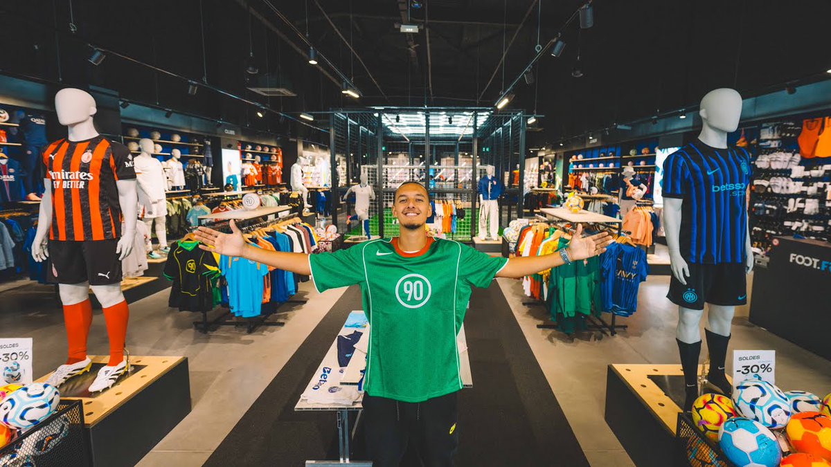 ON VOUS PRÉSENTE LE PLUS GRAND MAGASIN DE FOOTBALL EN FRANCE ! 🇫🇷🛒

👉 Clique ici pour accéder à la vidéo, bon visionnage soldat ! bit.ly/4fBoU4y