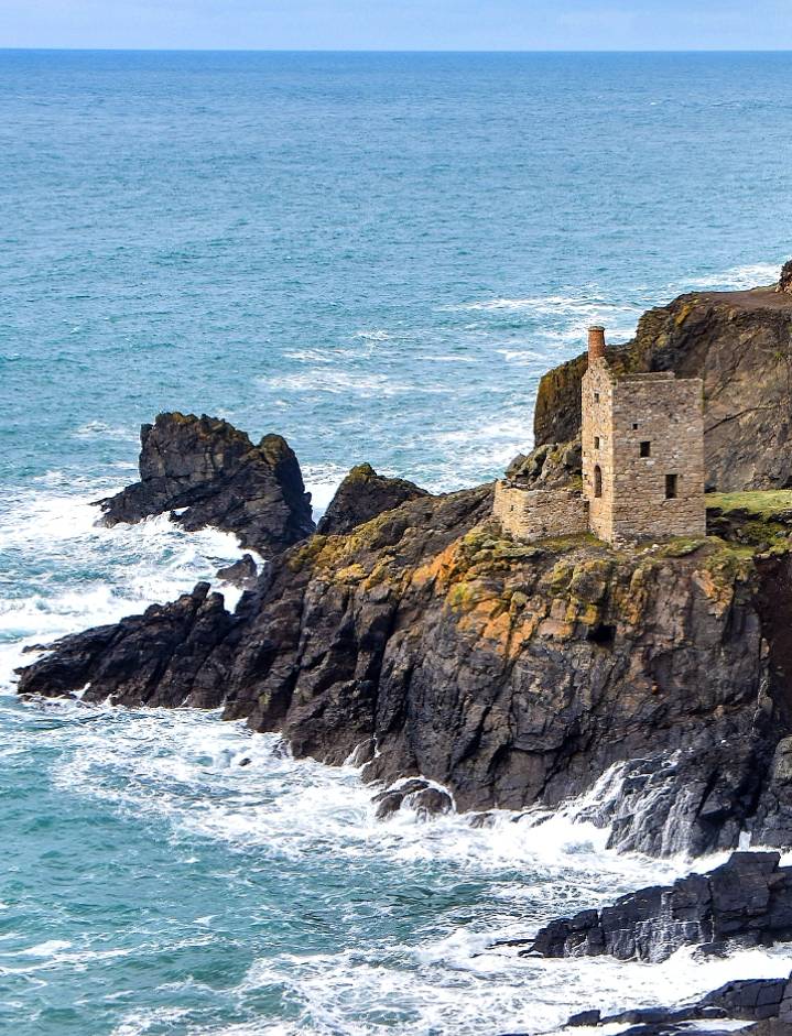 CornwallK8's tweet photo. Proper Cornish views! Good afternoon lovelies! ⛅️〓〓
#Cornwall #StormHour #ThePhotoHour #CornishMining https://t.co/6KQgGic4NJ