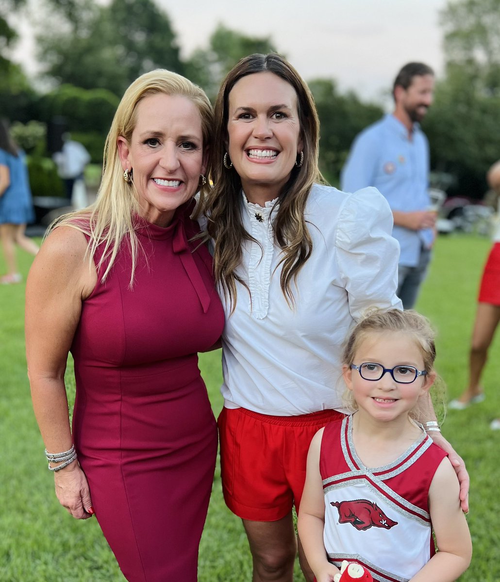 Leslie Rutledge tweet media