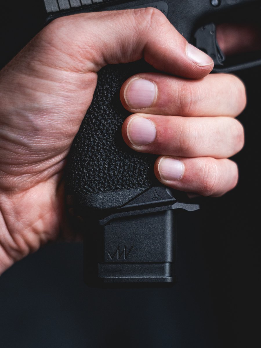 Our slimline G43X/G48 magazine extension for OEM slimline mags works great with <a href="/radianweapons/">Radian Weapons</a> new Anchor + Magwell. Clean. Epic.

+3 Magazine Extensions: jagerwerks.com/g43x-48-single…