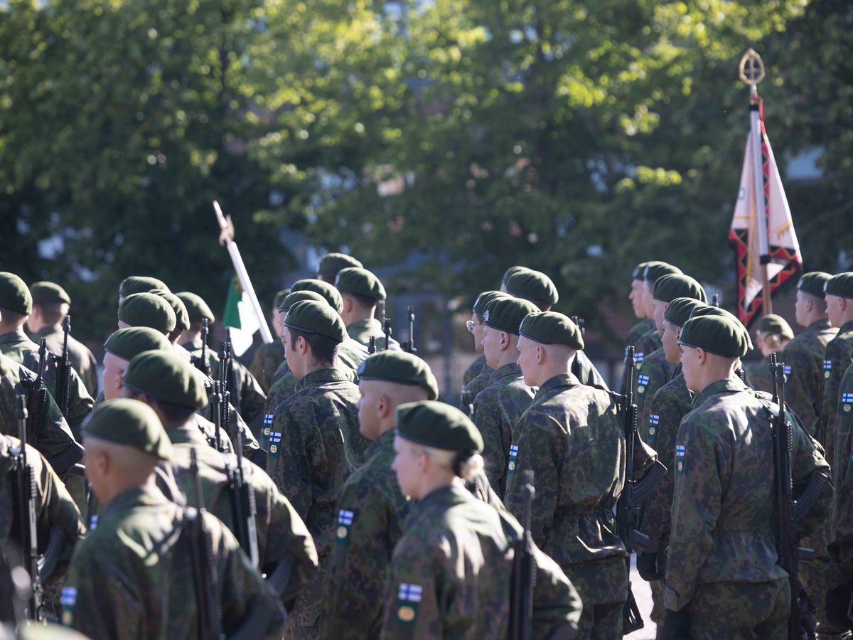 Kaartin jääkärirykm. tweet media