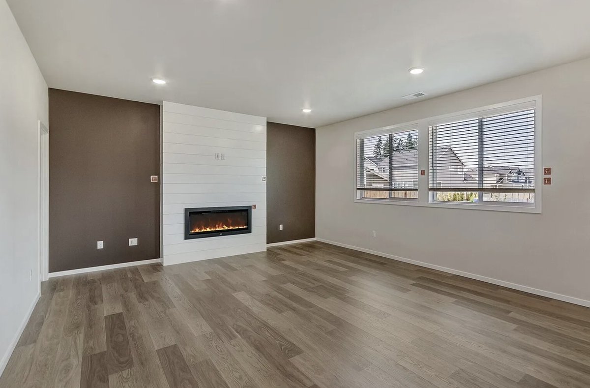 Spacious, stylish, and move-in ready—the final home in Phase 1 at The Preserve won’t last long. 🏡 

Make The Elbe (Lot 26) yours today!

📍Tour daily 12–5 PM or explore online: bit.ly/3dWlGgd

#RushHomes #MoveInReady #NewConstruction #TacomaLiving #HomesUnder650K