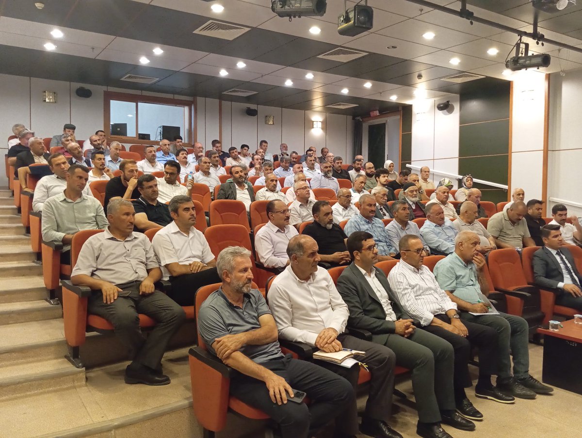 TC_DAKA's tweet photo. 📍 Bitlis Ahlat’ta #YerelKalkınmaHamlesi Teşvik Programı bilgilendirme toplantısı yapıldı.
💬 Yatırım konuları, destek unsurları ve başvuru süreci anlatıldı, yeni teşvik sistemi tanıtıldı.
🤝 Yatırımcıların soruları yanıtlandı.

👉https://t.co/Eny5G2TCEX https://t.co/mdqvkKZ2ID
