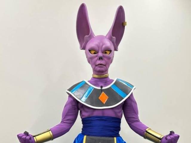 y_5256mm's tweet photo. スタッフの協力があるとはいえ、クオリティの高いコスプレを幾つも見せてくれる研ナオコに失礼だぞ https://t.co/NYbVQw3S2v