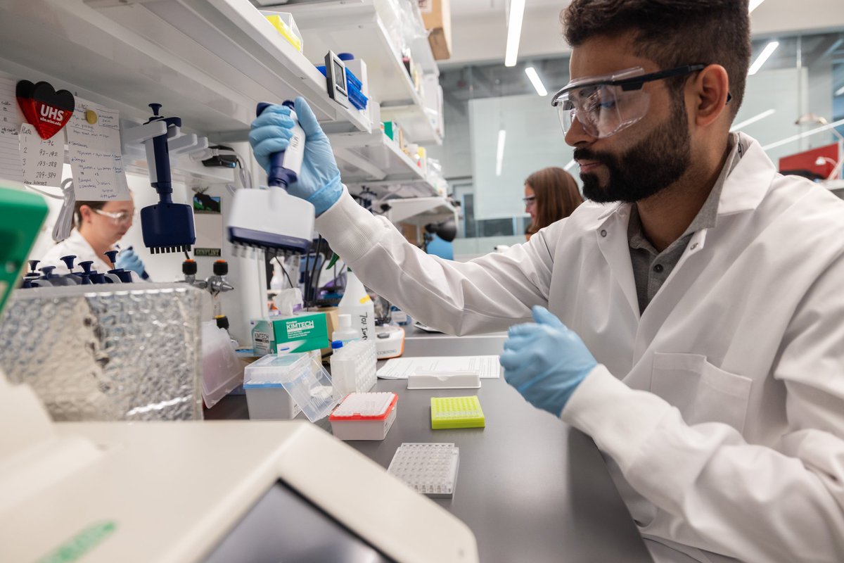 Muhammad Talha Nawaz (@talhanawazmd) on Twitter photo A glimpse into our daily grind, where ideas spark, experiments unfold, and science comes to life.
Grateful for this brilliant team and the work we get to do together <a href="/UW_CHGPM/">Center for Human Genomics and Precision Medicine</a> #MuratzaLab A glimpse into our daily grind, where ideas spark, experiments unfold, and science comes to life.
Grateful for this brilliant team and the work we get to do together <a href="/UW_CHGPM/">Center for Human Genomics and Precision Medicine</a> #MuratzaLab