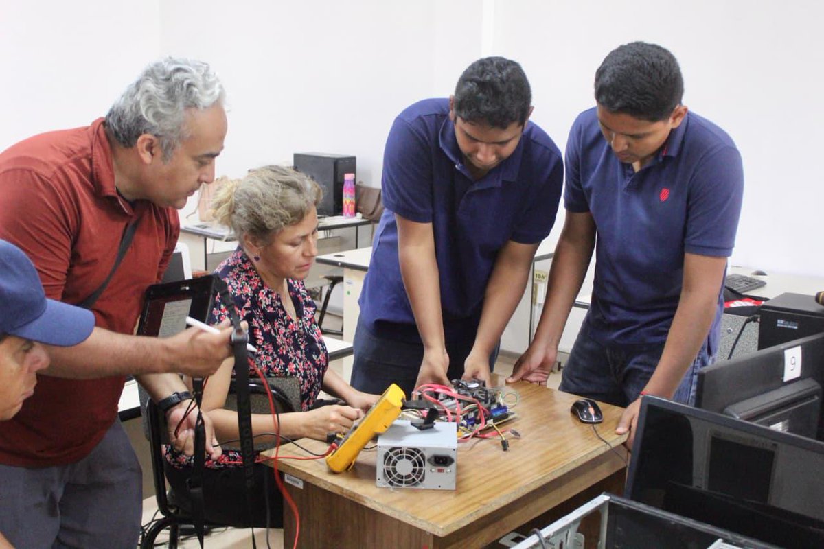 En nuestros Talleres Tonantzin de DIF Revolución, tenemos el curso que andas buscando. Adquiere conocimientos y habilidades, impulsa tu desarrollo personal, genera ingresos, emprende y haz amistades .

DIF #SiempreContigo 🩷
#MiQueridoTorreónAhoraTeQuieroMás