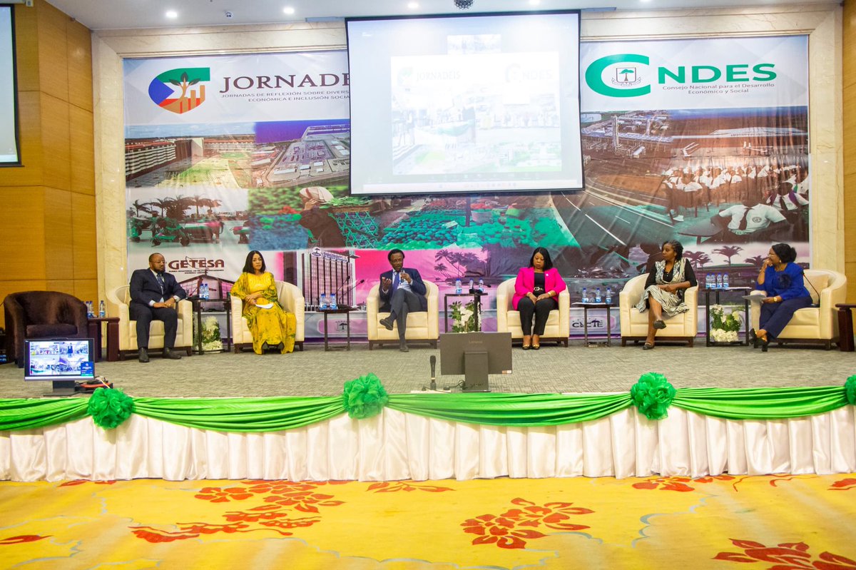 Panel 7 - Estrategias Agropecuarias Inclusivas.

#JORNADEIS
#CNDES
#DiversificaciónEconómica
#DesarrolloSostenible