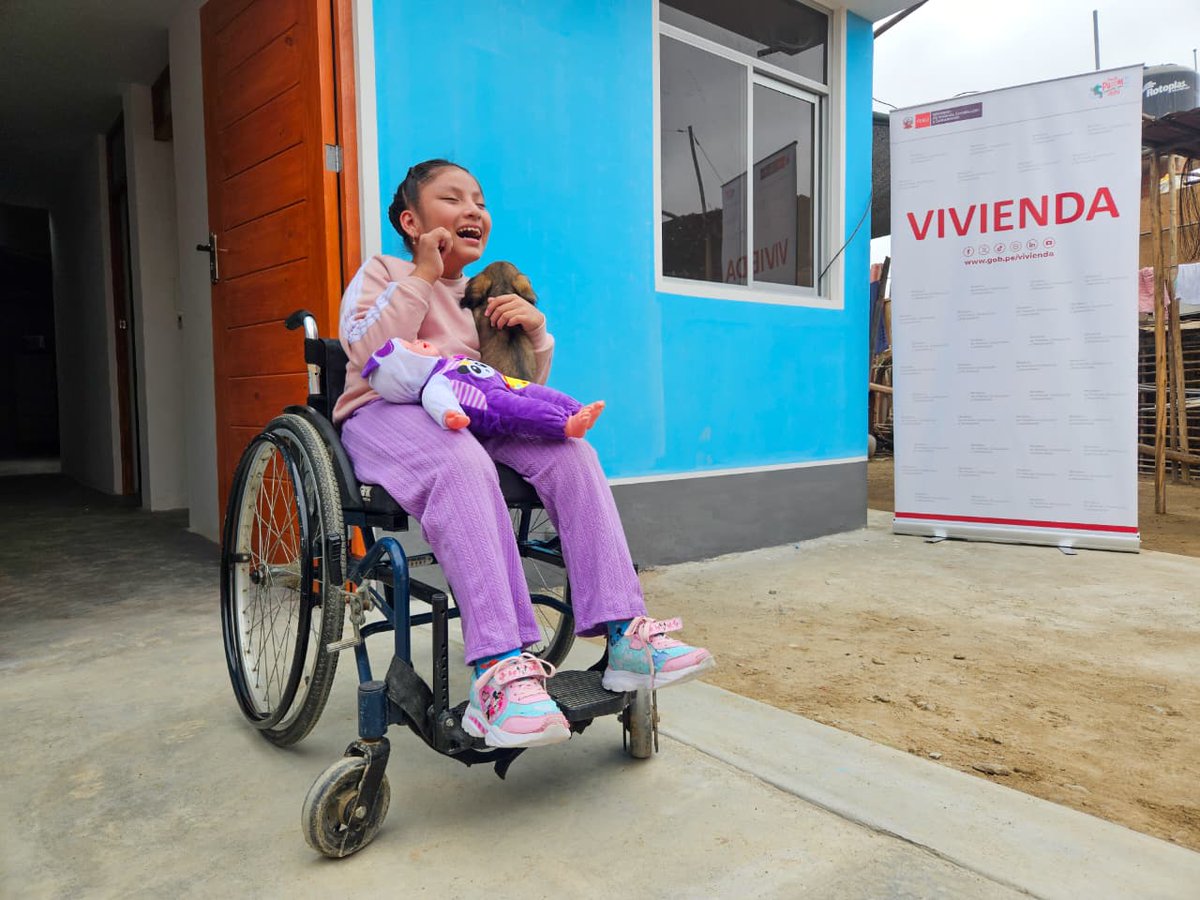 viviendaperu's tweet photo. 🏚️ ¡Entregamos vivienda social accesible en Chincha!
📌 El Ministerio de Vivienda realizó la entrega oficial de la primera vivienda de interés social accesible construida a través del programa #TechoPropio, en su modalidad de Construcción de Viviendas en Sitio Propio, dirigida a familias con integrantes con discapacidad severa y que usan silla de ruedas.
📰Más información aquí:
https://t.co/G0nTgH93dX