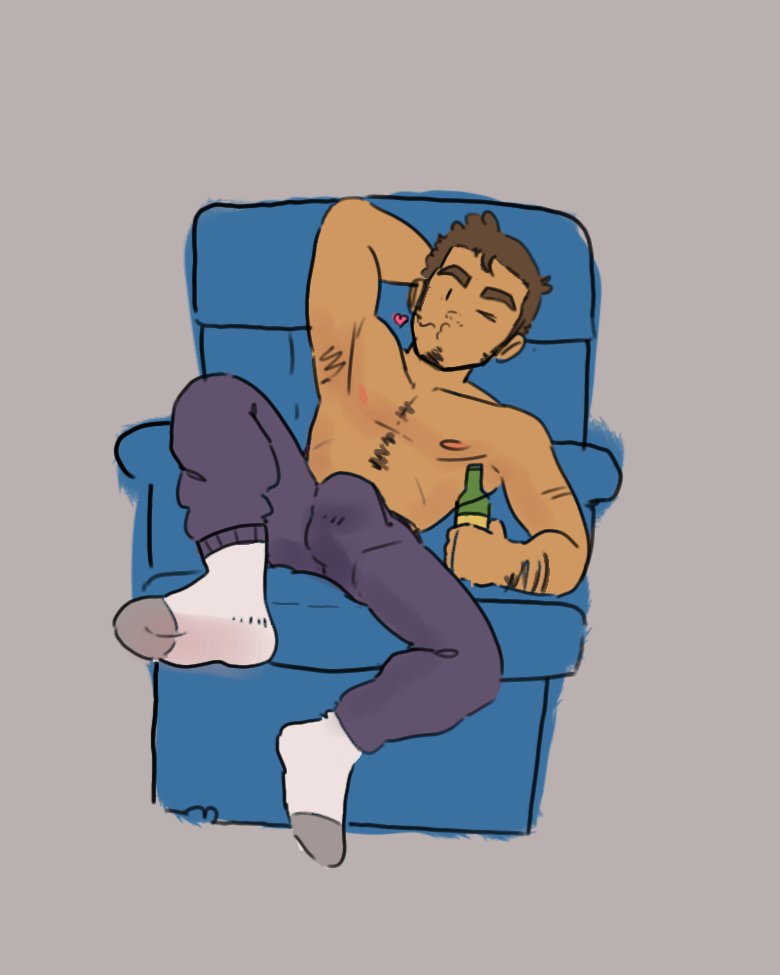 bannzee's tweet photo. Seducing you to grab him another drink. https://t.co/ciX00TUqff