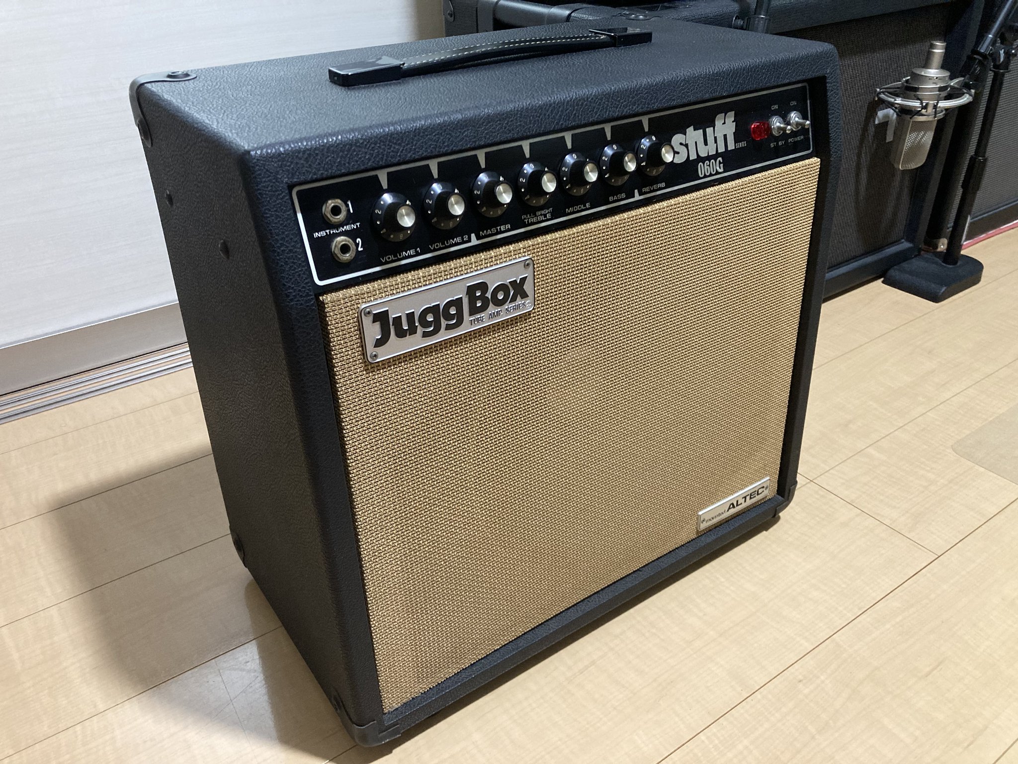 Jugg box one 　ALTEC 417-8H アンプ ☆Jugg Box -ONE- ALTEC 417-8Hスピーカー搭載！ : ジナパパ一家