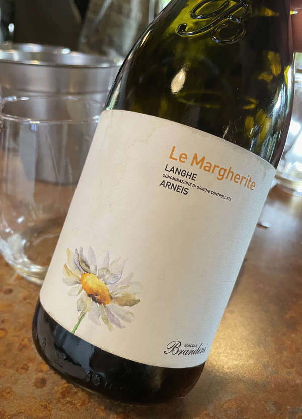 Grapelive Wine Reviews Wine of the Day: 2023 Agricola Brandini, Langhe Arneis ‘Le Margherite’ Piedmonte White, Italy. 93 Points "A beauty again from Brandini, capturing Arneis and the terroir perfectly in the bottle!" -Read on:
grapelive.com/grapelive-wine…