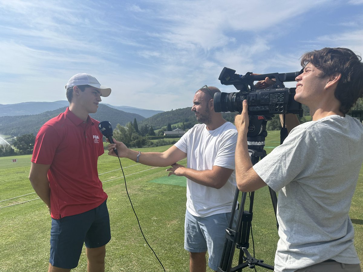 FederacioG's tweet photo. Aquest dimecres, @rtvandorra ha estat amb part de l’equip nacional que ha entrenat a @aravellgolf i que va aconseguir la 🥈 en el Campionat d’Europa Shield de Bulgària.

No han pogut estar presents ni Ramon Armengol ni Èric Galimany… https://t.co/clRHNHMwqm